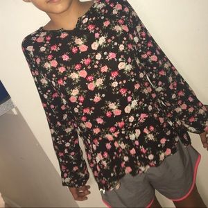 Pretty floral shirt